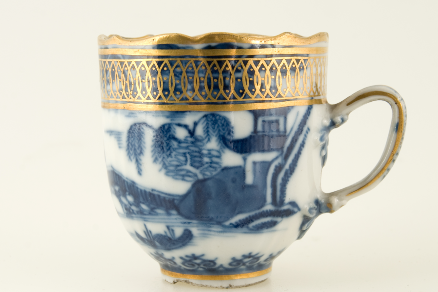 Late 1700s gilded cup made in China for the European export market - featuring painting of a Chinese scene to appeal to western audiences.